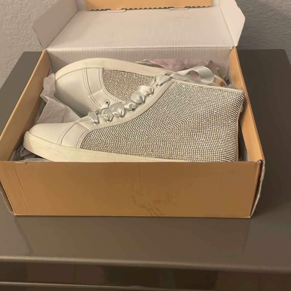 Women's White High-Top Sneakers Michael Kors Never used perfect condition